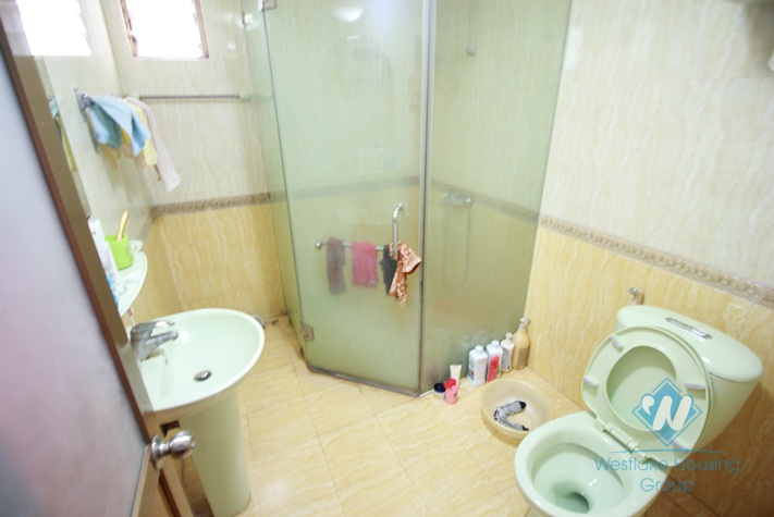 Vietnamese style house for rent in Tay Ho area